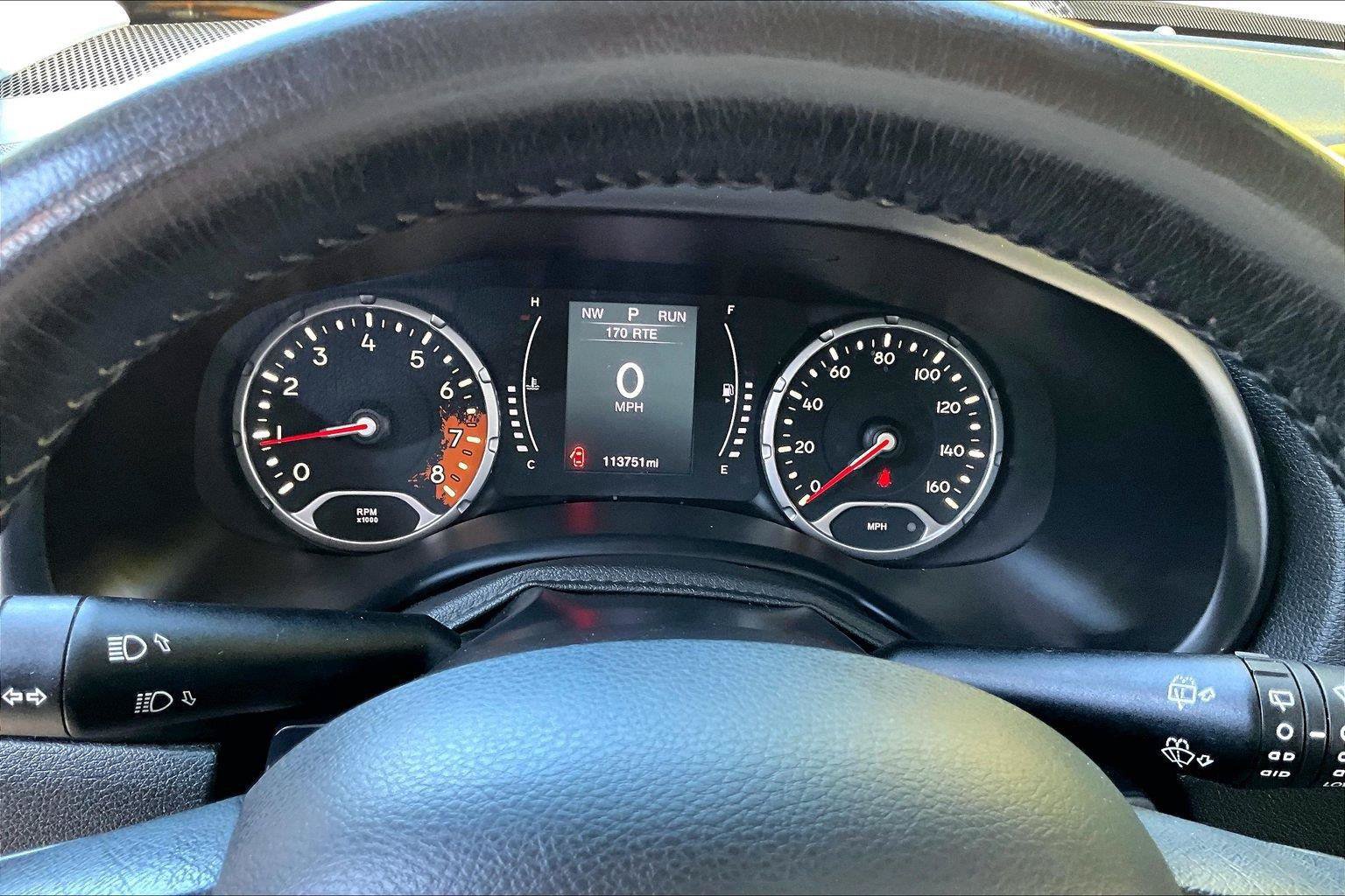 Used 2017 Jeep Renegade Latitude AWD/4WD image 20