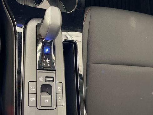 Used 2026 Toyota Prius Plug-In Hybrid FWD image 20