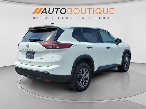 Used 2024 Nissan Rogue S AWD/4WD image 5