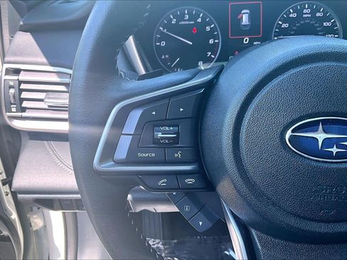 Used 2022 Subaru Outback Limited AWD/4WD image 24