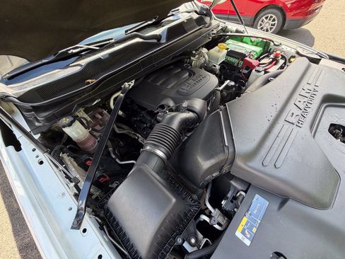 Used 2019 RAM 2500 Tradesman AWD/4WD image 9