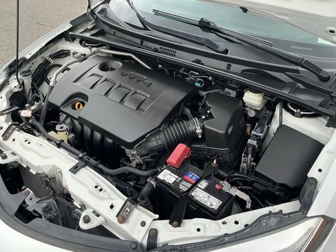 Used 2019 Toyota Corolla SE FWD image 31