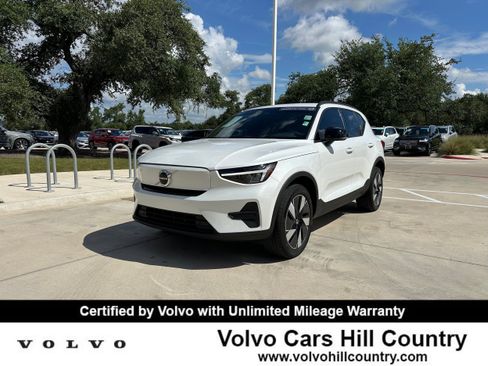 Certified 2025 Volvo EX40 Core AWD/4WD image 1