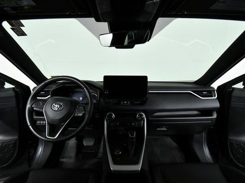 Certified 2023 Toyota RAV4 XSE image 18