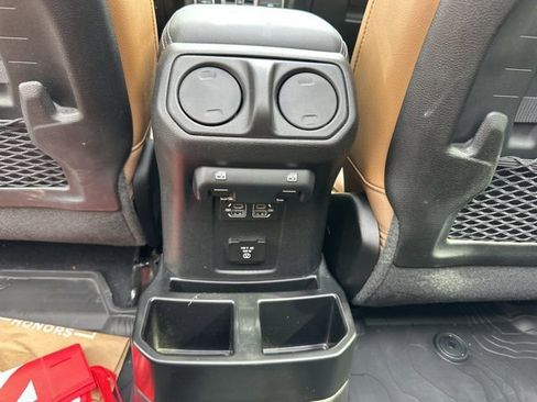 Used 2022 Jeep Wrangler Unlimited Rubicon w/ LED Lighting Group image 28