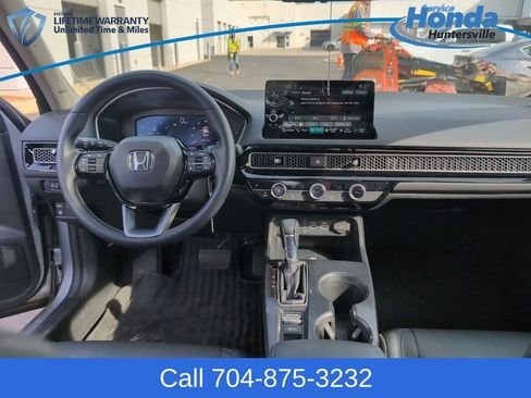 Used 2023 Honda Civic Touring image 18