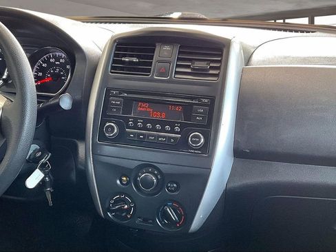 Used 2017 Nissan Versa SV image 7