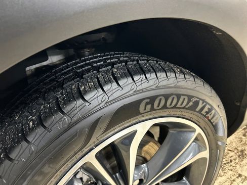 Used 2023 Buick Encore GX Select w/ Safety Package II image 12