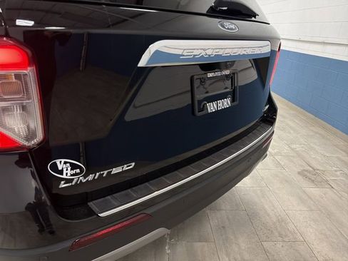 Used 2023 Ford Explorer Limited image 37