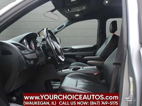 Used 2019 Dodge Grand Caravan GT image 31