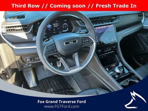 Used 2023 Jeep Grand Cherokee L Limited image 16