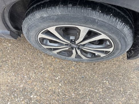 Used 2023 Subaru Forester Limited image 7