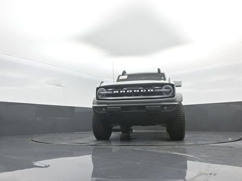 Certified 2023 Ford Bronco Outer Banks w/ Sasquatch Package AWD/4WD image 34