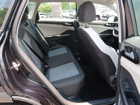 Used 2025 Volkswagen Taos S FWD image 38