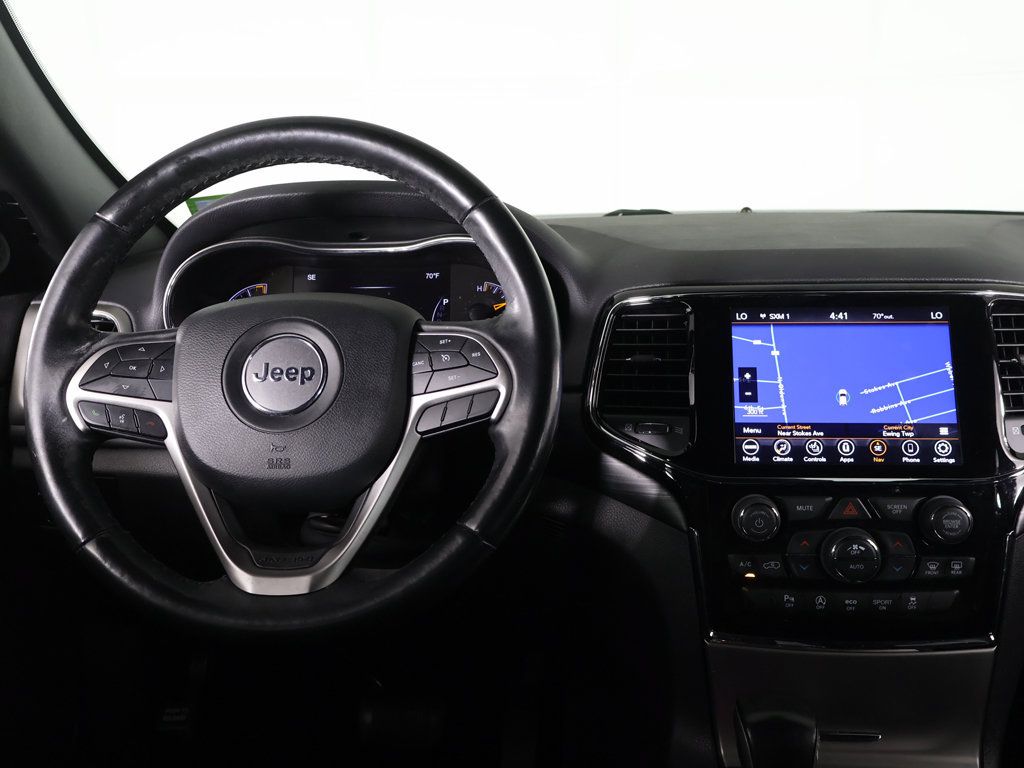 Used 2020 Jeep Grand Cherokee Altitude AWD/4WD image 32