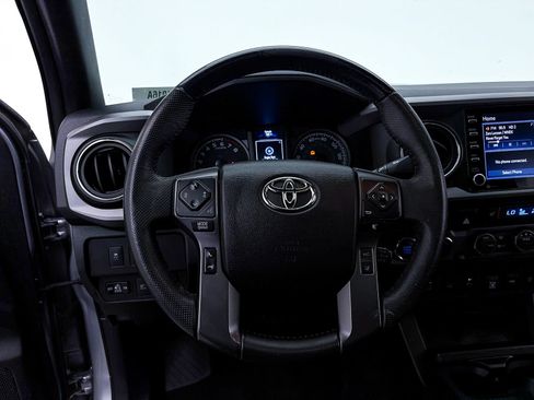 Used 2021 Toyota Tacoma TRD Sport w/ TRD Premium Sport Package AWD/4WD image 33