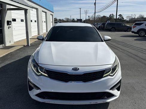 Used 2019 Kia Optima LX image 2