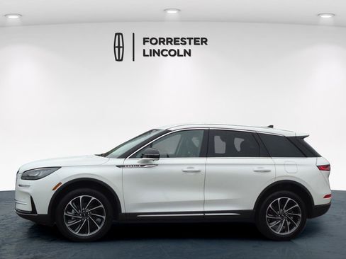 Used 2023 Lincoln Corsair AWD w/ Equipment Group 101A image 6