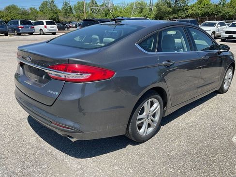 Used 2018 Ford Fusion S FWD image 4