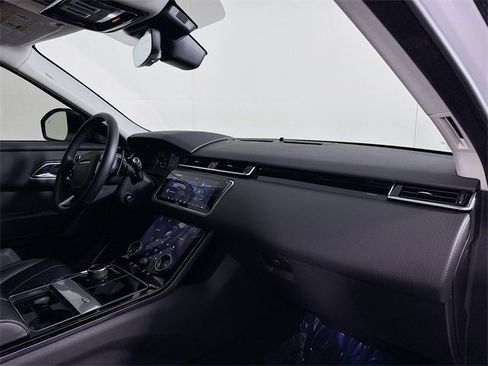 Used 2020 Land Rover Range Rover Velar S image 31