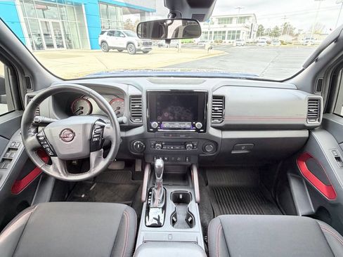 Used 2022 Nissan Frontier PRO-4X image 21