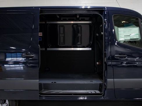 Used 2024 Mercedes-Benz Sprinter 4500 image 3