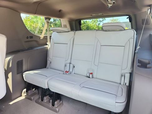 New 2026 GMC Yukon XL Denali w/ Sun & Power Step Package AWD/4WD image 10
