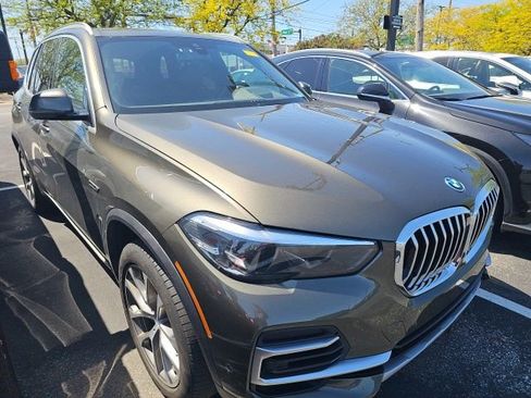 Used 2022 BMW X5 xDrive45e w/ Climate Comfort Package AWD/4WD image 2