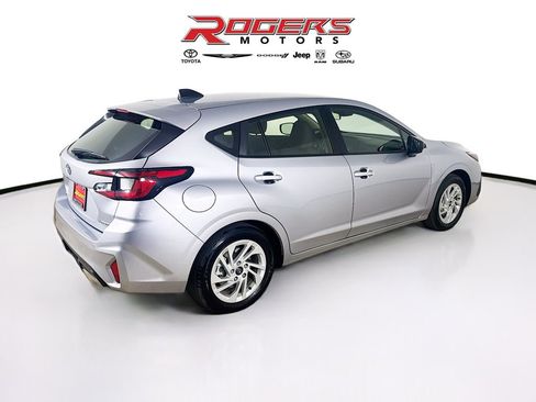 Used 2025 Subaru Impreza 2.0i AWD/4WD image 8