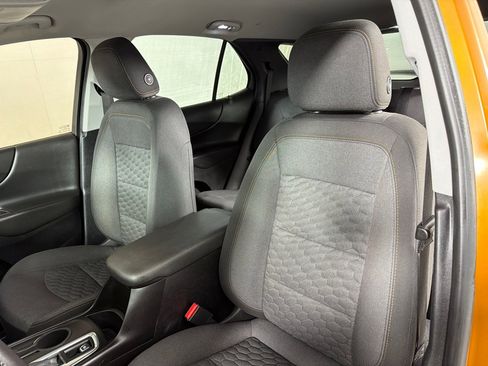 Used 2018 Chevrolet Equinox LT image 11