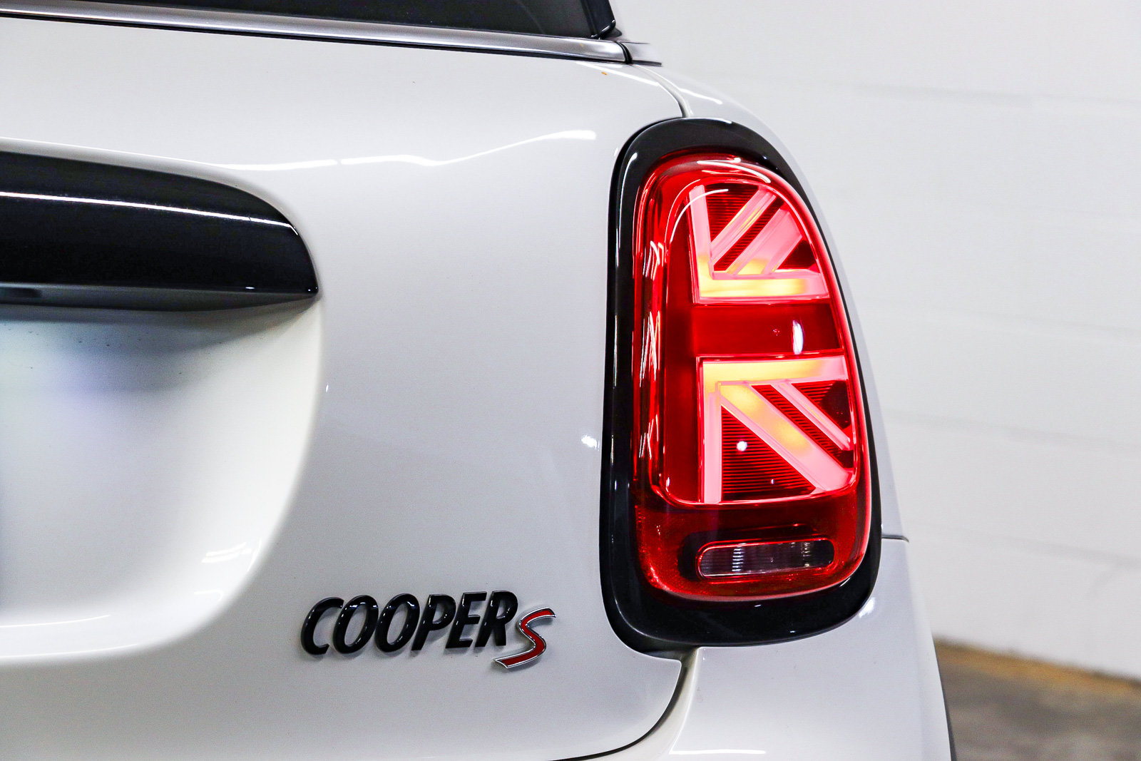 Certified 2024 MINI Cooper S FWD image 7