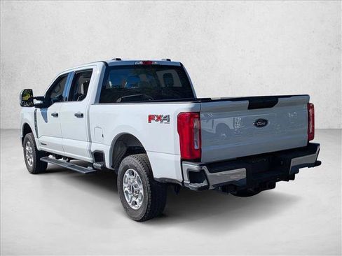 Used 2025 Ford F250 XLT w/ FX4 Off-Road Package image 7