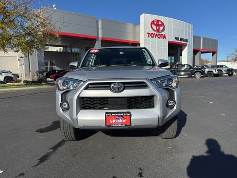 Used 2024 Toyota 4Runner SR5 Premium image 6