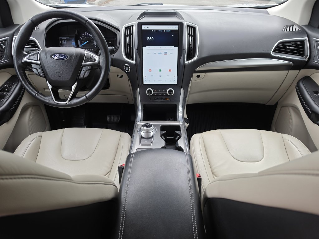 Used 2022 Ford Edge Titanium AWD/4WD image 13