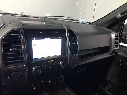 Used 2017 Ford F150 XLT w/ Equipment Group 302A Luxury image 24