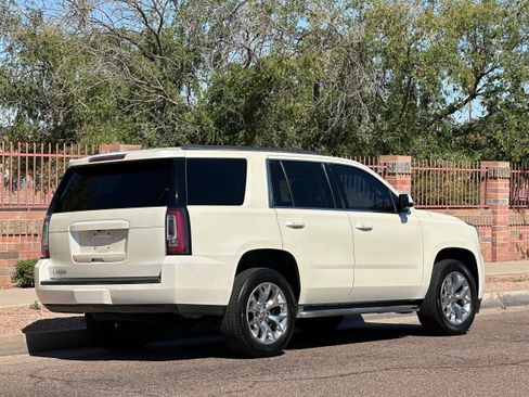 Used 2015 GMC Yukon SLT w/ Open Road Package AWD/4WD image 10