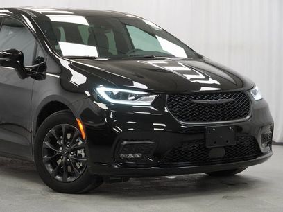 Certified 2024 Chrysler Pacifica Limited