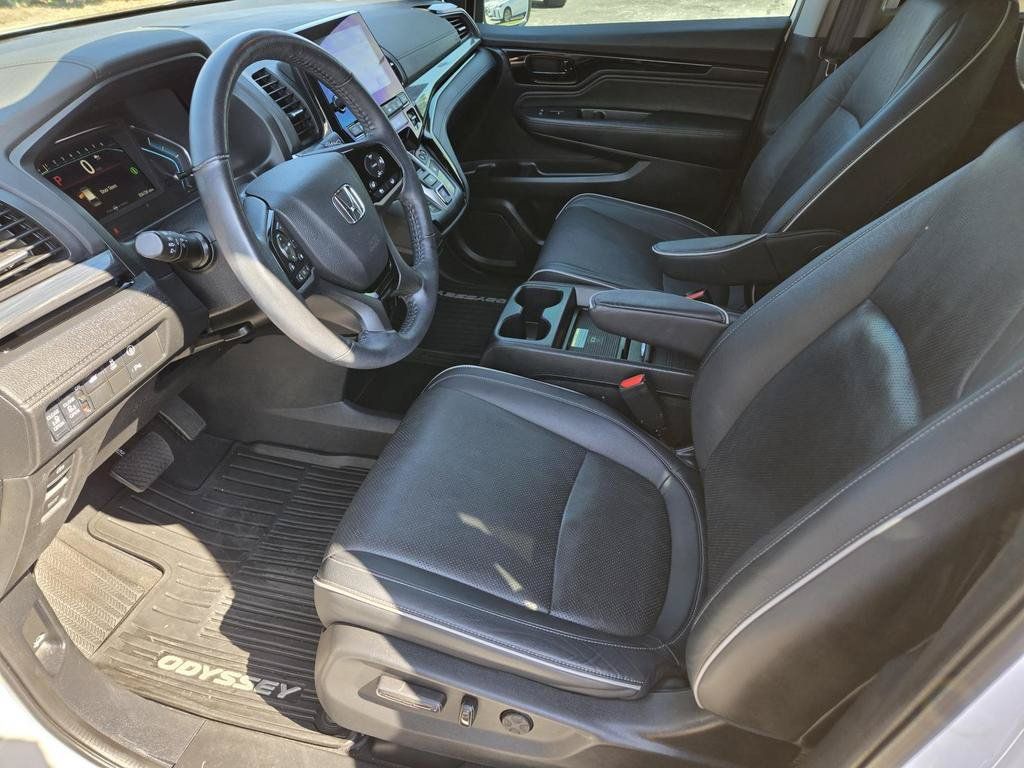 Used 2024 Honda Odyssey Elite image 15