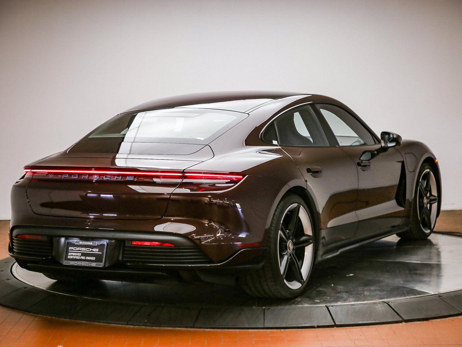 Certified 2021 Porsche Taycan Turbo AWD/4WD image 7