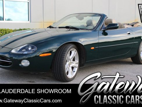 Used 2003 Jaguar XK8 Convertible image 1