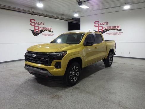 Used 2023 Chevrolet Colorado Z71 w/ Z71 Convenience Package 2 AWD/4WD image 1