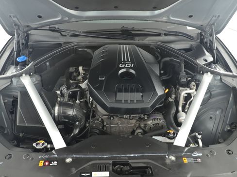 Used 2023 Genesis G70 2.0T image 6