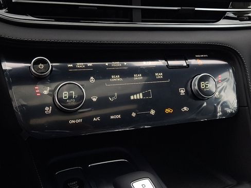 New 2026 INFINITI QX60 Sport w/ Dark Cargo Package image 7