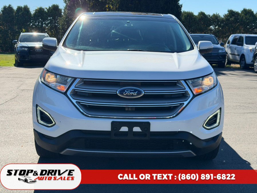 Used 2015 Ford Edge Titanium w/ Equipment Group 301A AWD/4WD image 2