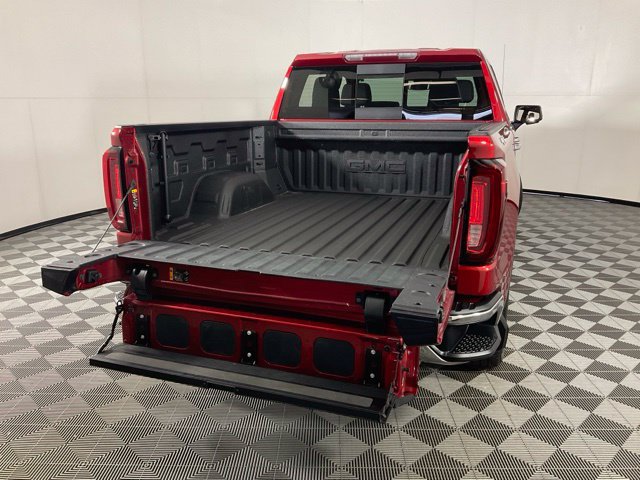 Used 2024 GMC Sierra 1500 SLT w/ SLT Premium Plus Package AWD/4WD image 35