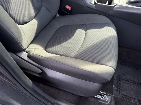 Used 2023 Toyota RAV4 LE image 10