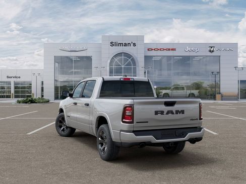 New 2026 RAM 1500 4x4 Crew Cab image 3