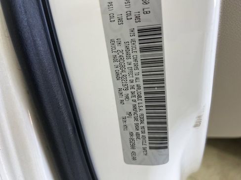 Used 2020 Dodge Grand Caravan SE w/ UConnect Hands-Free Group FWD image 28