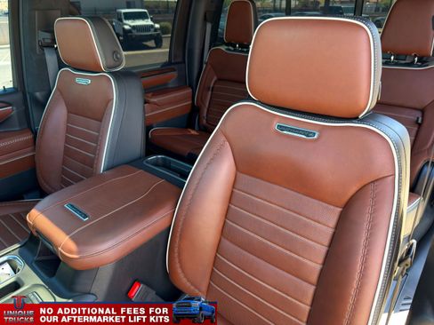 Used 2024 GMC Sierra 2500 Denali Ultimate w/ Max Trailering Package AWD/4WD image 19
