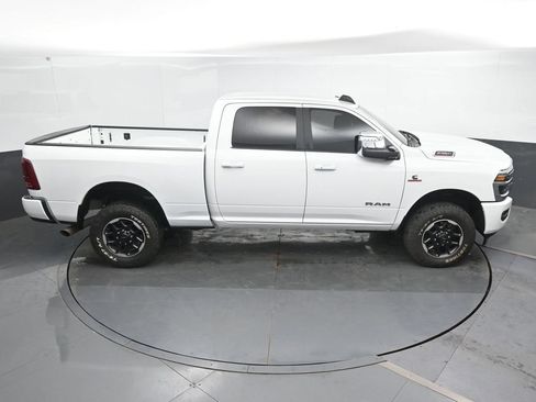 Used 2026 RAM 2500 Laramie AWD/4WD image 26